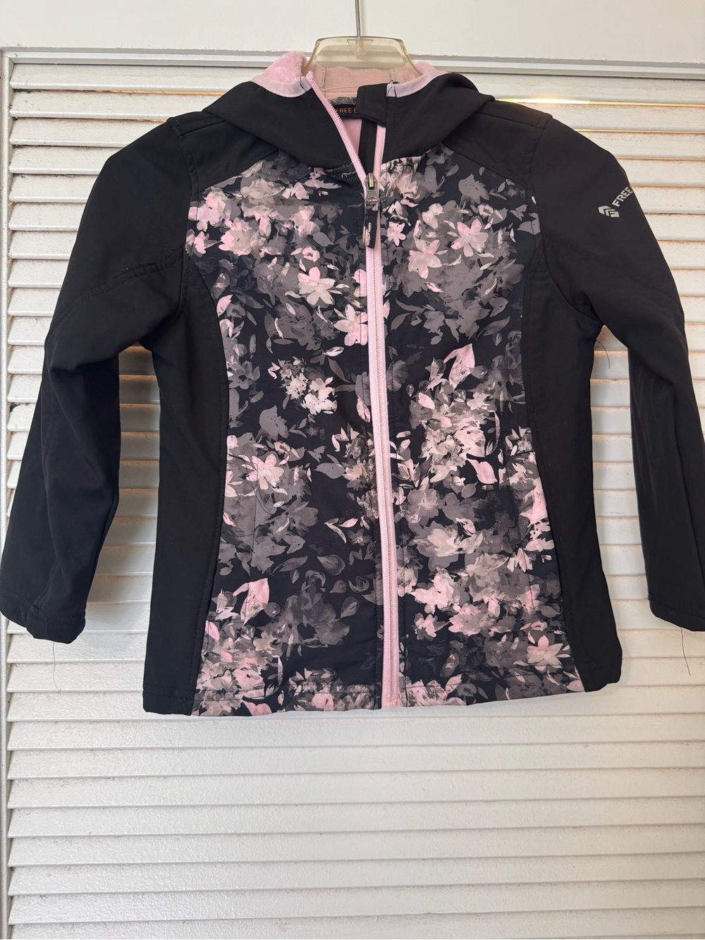 Free Country Girls Floral Hooded Softshell Jacket - Black & Pink